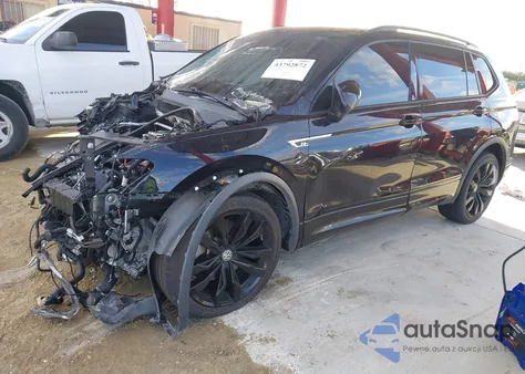 2021 Volkswagen Tiguan 2.0T Se/2.0T Se R-Line Black/2.0T Sel z USA, uszkodzony, nr VIN 3VV3B7AX4MM110548